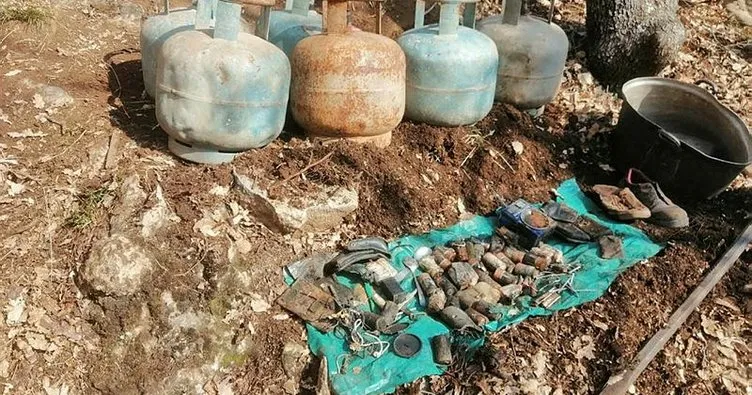 Bitlis’te PKK’lı teröristlere ait gıda ve yaşam malzemeleri ele geçirildi
