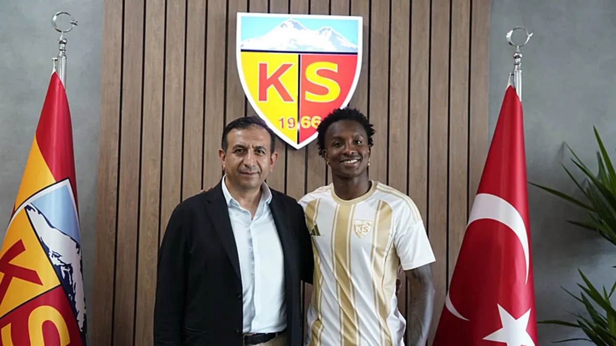 Kayserispor, 15 futbolcuyu kadrosuna kattı Kayserispor, 15 futbolcuyu kadrosuna kattı