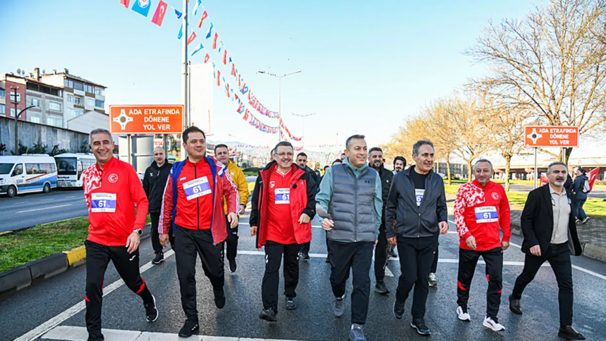 46. Uluslararası Trabzon Yarı Maratonu koşuldu! ‘Dünya barışına mesaj vermek istiyoruz’ 46. Uluslararası Trabzon Yarı Maratonu koşuldu! ‘Dünya barışına mesaj vermek istiyoruz’