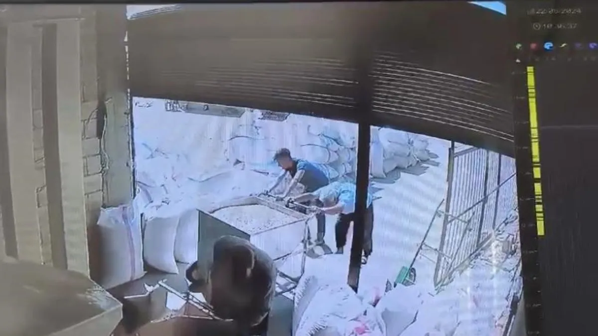Şanlıurfa'nın Halfeti ilçesinde 2 kişinin öldüğü silahlı saldırıya ilişkin dehşet görüntüler ortaya çıktı!