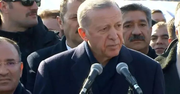 Son dakika: Başkan Erdoğan deprem bölgesinde: Üniversitelerde yaza kadar uzaktan eğitime geçiliyor