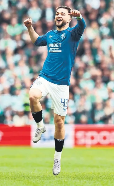 Eski aşklar depreşti