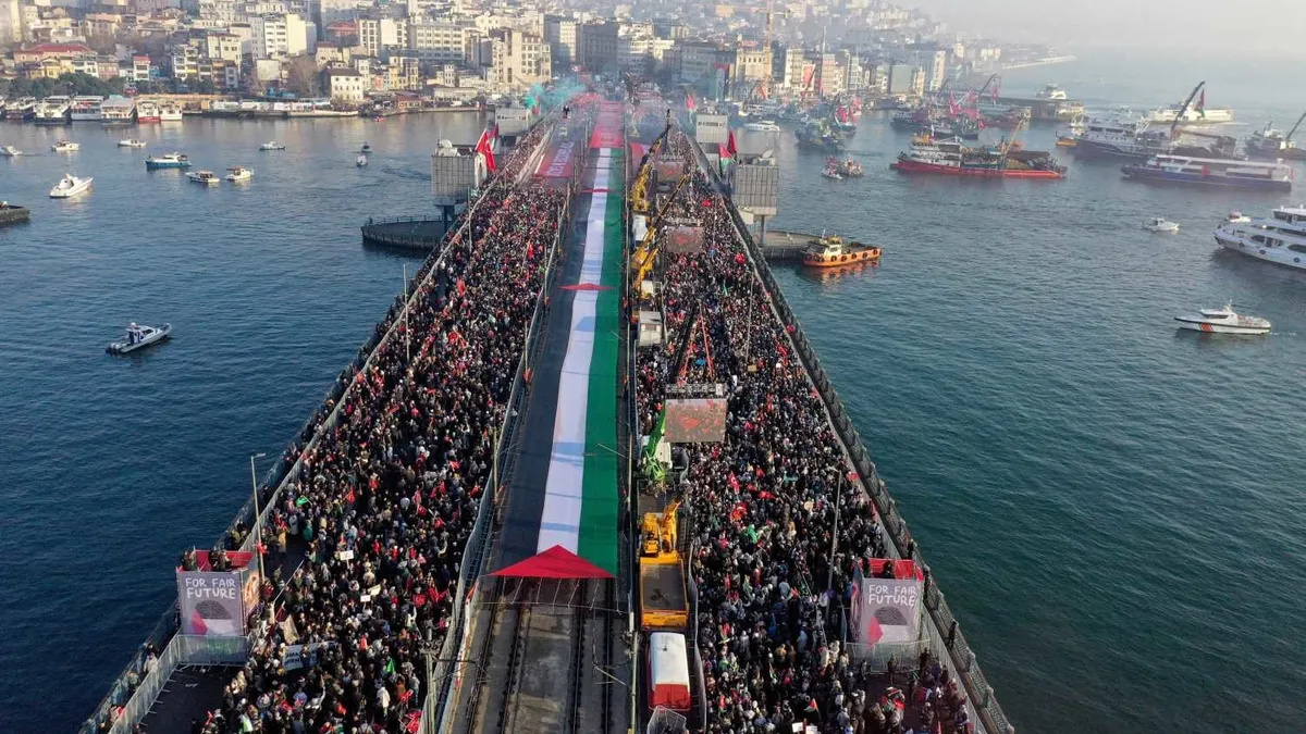 On binler 1 Ocak’ta Gazze için Galata Köprüsü'nde buluşacak: Sinmiyoruz, susmuyoruz Filistin’i unutmuyoruz!