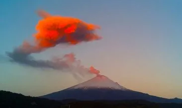 Meksika’da yanardağ lav püskürmeye başladı