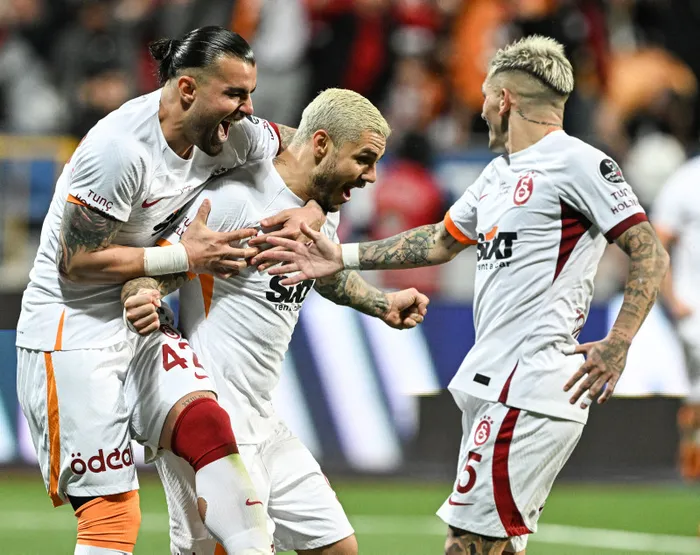 son-dakika-haberi-galatasaray-kritik-virajda-hata-yapmadi-zirve-yarisinda-onemli-3-puan-1684264250257.jpg