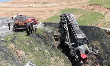 Şırnak’ta feci kaza! Devrilen tırda sıkışan sürücü yanarak hayatını kaybetti