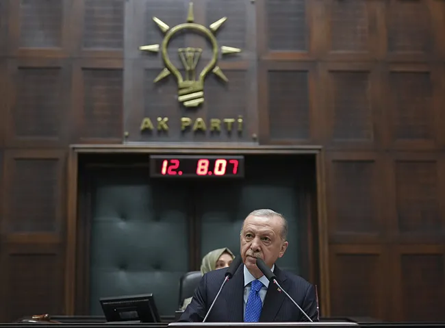 son-dakika-baskan-erdogandan-chpye-yerel-secim-tepkisi-verilen-vaatlerin-hepsi-rafa-kalkti-1721821548604.jpeg Son dakika: Başkan Erdoğan'dan CHP'ye