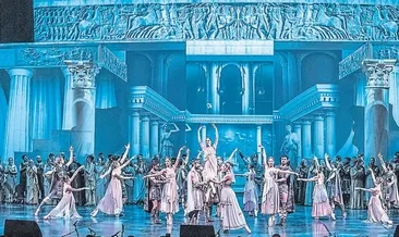 Bugün günlerden Troya