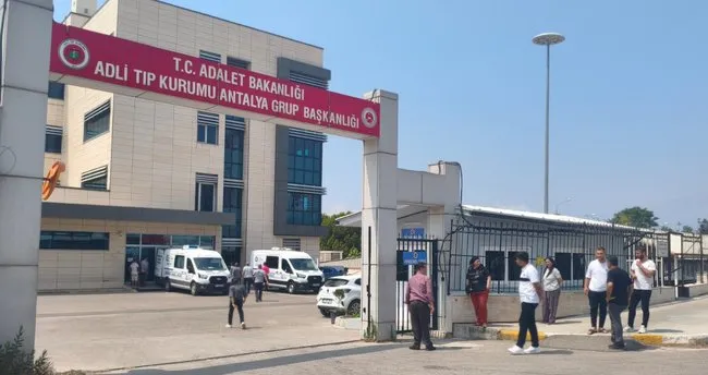 Minik Egemen havuzda boğuldu
