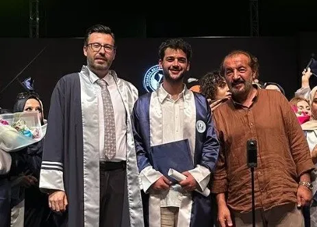 Mehmet Şef’in oğlundan büyük sürpriz! Babasının izinden gidiyor: Aslanım mezun oldu