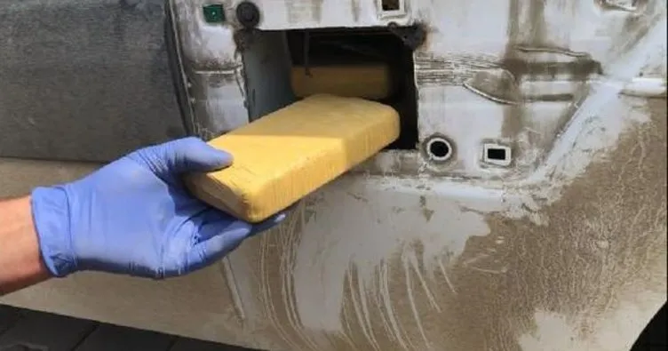 Van’da bir minibüste 49 kilo eroin ele geçirildi