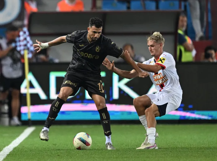 trabzonspor-rapid-wiene-1-0-yenilerek-turu-avusturyaya-birakti-uefa-avrupa-ligi-1723153703336.jpg