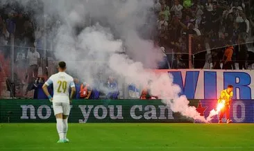Son dakika: Marsilya-Galatasaray maçında tribünler birbirine girdi! Maç durdu, Fatih Terim araya girdi...