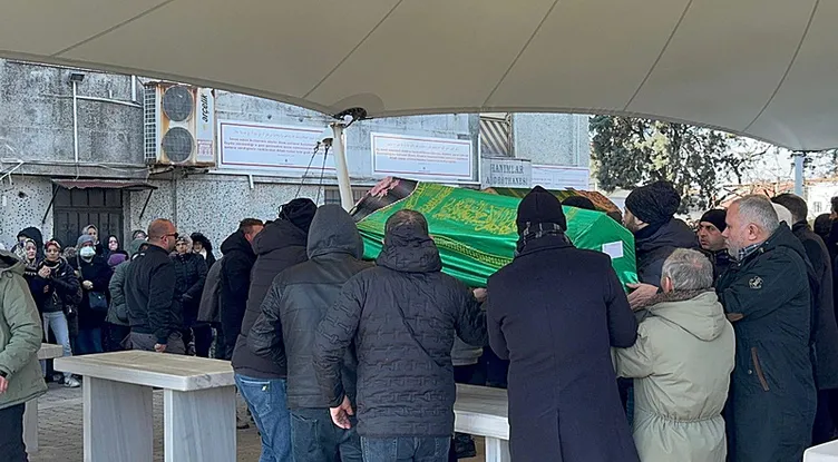 Tekirdağ’da cani adam kızını öldürmüştü: Su Dilem Yazıcı’ya acı veda… Seni bu tabuta nasıl koydular…