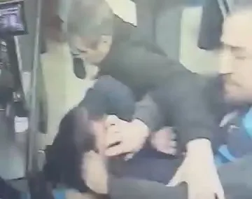 pendikte-poset-dehseti-kadin-kasiyeri-defalarca-yumrukladi-o-anlar-kamerada-1775739383192.jpg