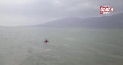 Vatandaşın balık keyfi yarıda kaldı! El freni çekilmeyen otomobil baraja uçtu | Video