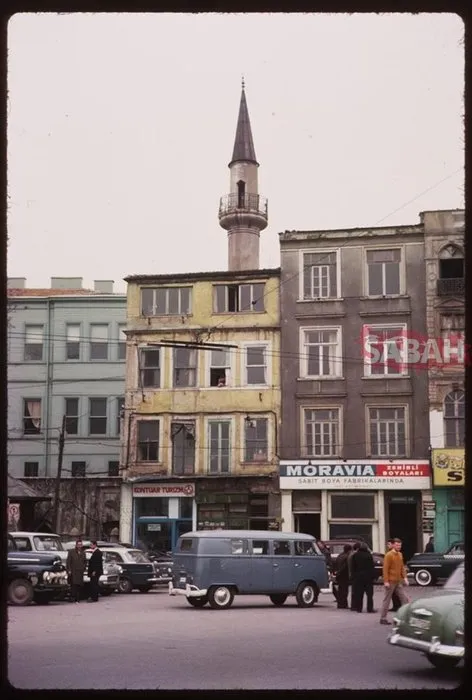 Renklendirilmiş halleriyle eski İstanbul fotoğrafları