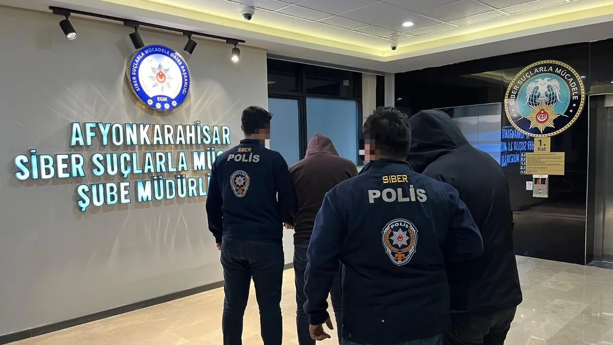 Afyonkarahisar’da ‘sahte site’ tuzağı: 1 milyon 650 bin TL dolandırdılar! Afyonkarahisar’da ‘sahte site’ tuzağı: 1 milyon 650 bin TL dolandırdılar!