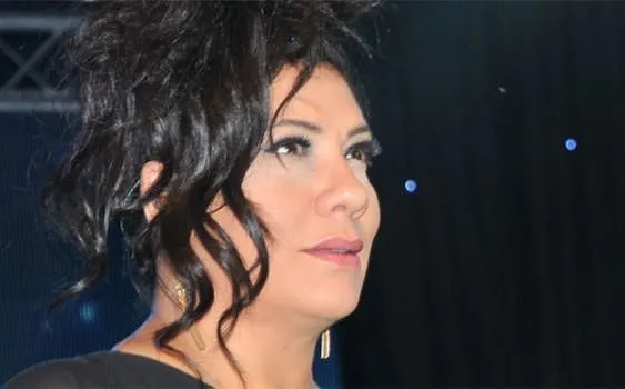 Isin Karaca Nin Oglu Erda Kivanc Ameliyat Oldu Sayfa 2 Magazin Haberleri