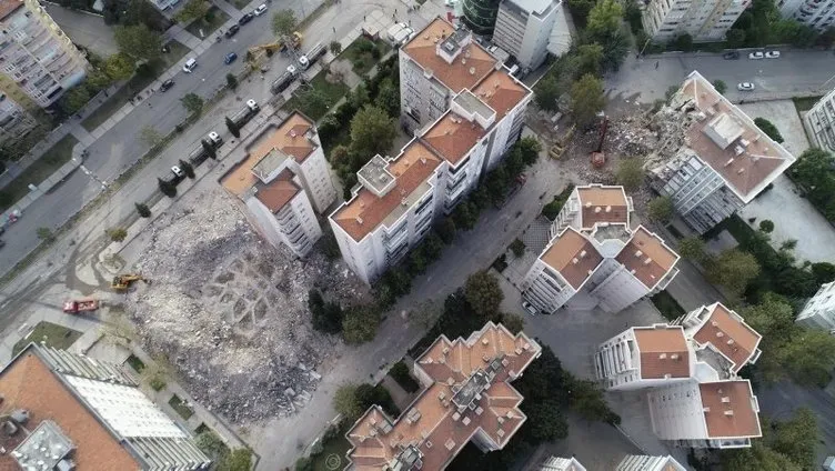 İzmir depremi sırasındaki polis telsiz konuşmaları felaketi gözler önüne serdi