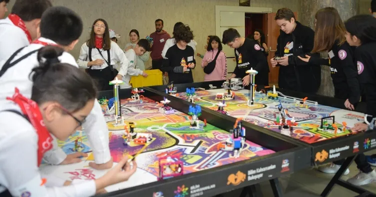 Robot maçları hayran bıraktı