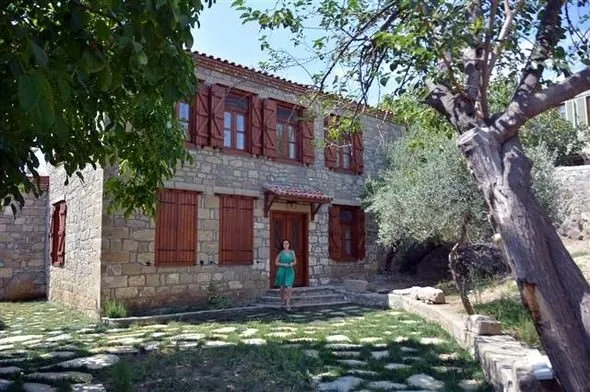 Bu köyde ev fiyatları şoke ediyor! Son Dakika Haberler