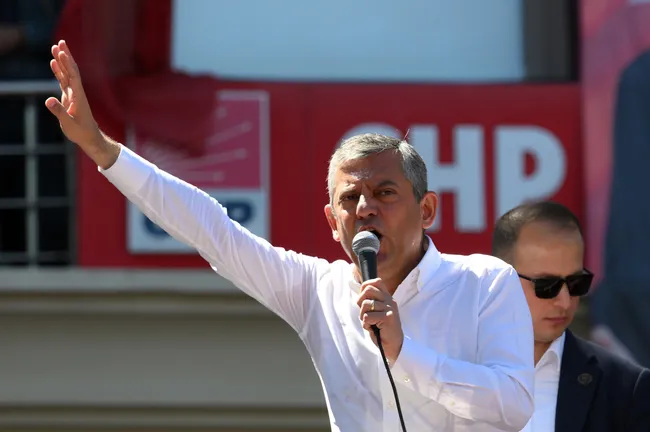 son-dakika-kemal-kilicdaroglu-ihracini-istemisti-chpli-gokhan-gunaydin-chp-grup-baskanvekilligi-gorevine-iade-1782814136902.jpg SON DAKİKA... Kemal Kılıçdaroğlu ihracını istemişti: CHP'li Gökhan Günaydın CHP Grup Başkanvekilliği görevine iade edildi!