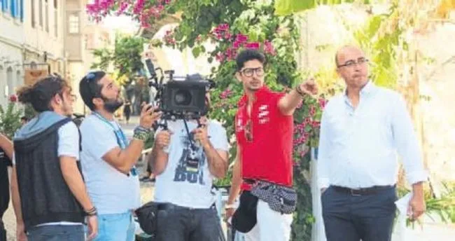 Hintli filmciler İzmir’de klip çekti
