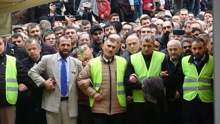 'Sahte peygamber' İskender Erol Evrenosoğlu, Bursa'da toprağa verildi