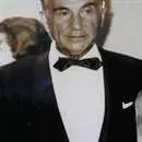 Münir Nurettin Selçuk öldü.