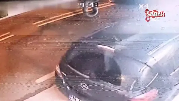 Sarıyer'de araçta tartışma kazayla bitti: 2 kişinin yaralandığı kaza kamerada | Video