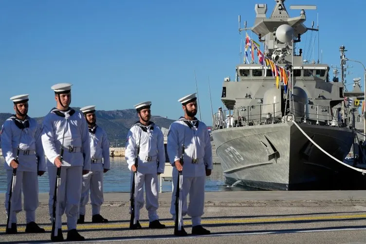 Yunanistan’dan yeni tahrik: Tüm donanmasını Ege’de konuşlandırdı