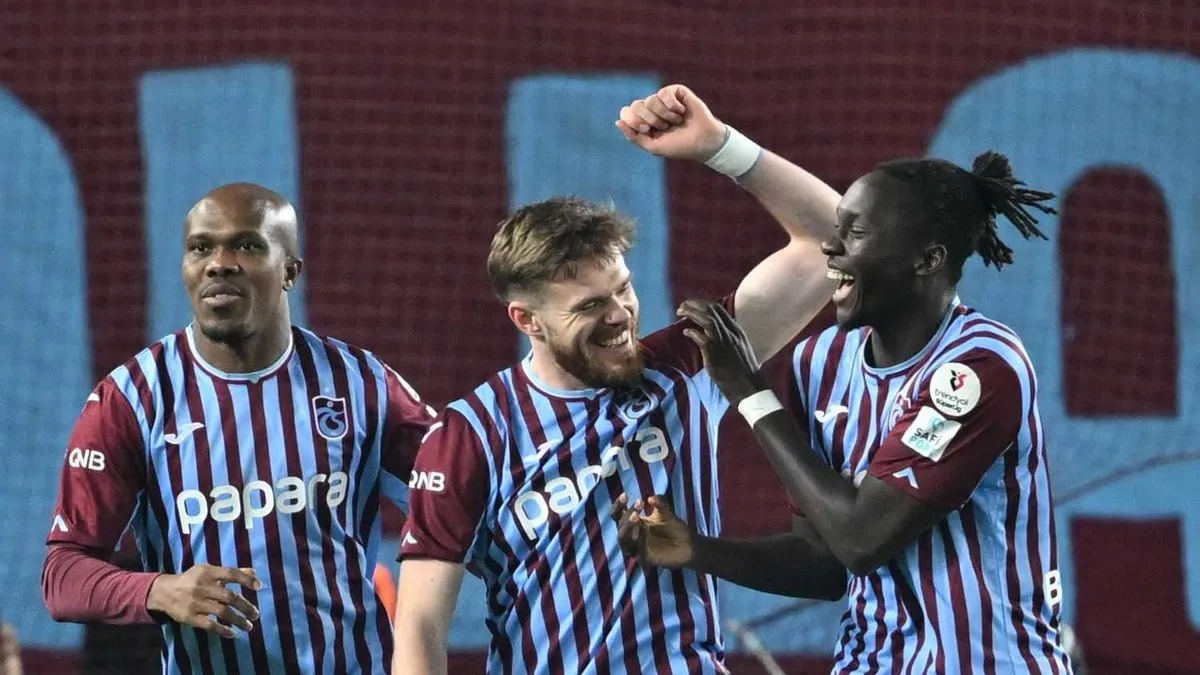 Trabzonspor'un yıldızına teklif! Fırtına 20 milyon euro istedi!