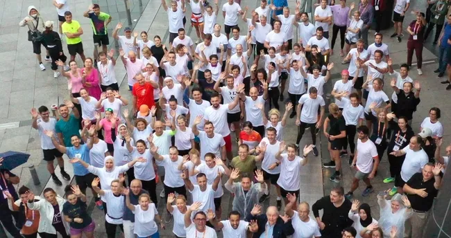 İstanbul'da jinekolojik kanserlerde farkındalık yürüyüşü yapıldı