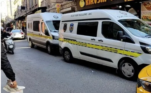 son-dakika-bocek-ailesinin-olumune-iliskin-bir-skandal-daha-otelde-kilitli-kalmislar-servet-bocek-kucaginda-co-1763620876434.jpg (522×323)