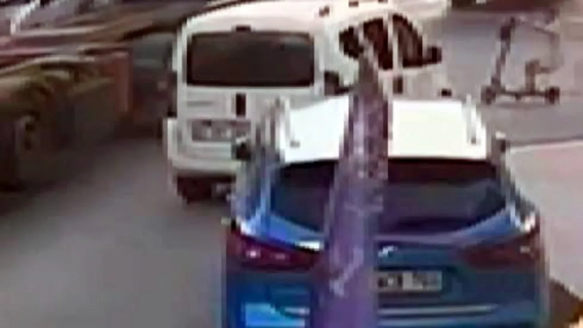 11 yaşındaki çocuk skuter ile tırın altında kalarak ağır yaralandı 11 yaşındaki çocuk skuter ile tırın altında kalarak ağır yaralandı