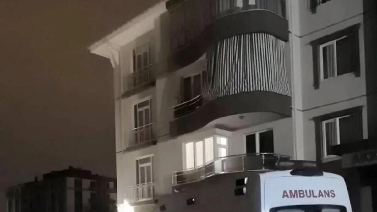 4 yaşındaki Ecrin’in feci ölümü! Yastıkların üzerine çıkıp aşağıya bakmak isterken balkondan düştü
