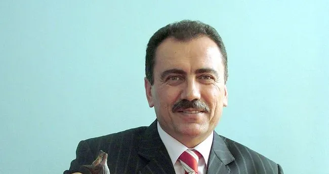muhsin yazicioglu kabri basinda anildi