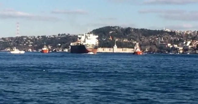 İstanbul Boğazı’nda Panama bandıralı geminin dümeni kilitlendi