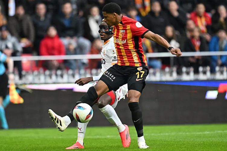 SON DAKİKA HABERİ: Galatasaray’ın Kayseri’de kazandığı penaltı doğru muydu? Ahmet Çakar açıkladı...