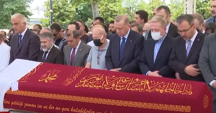 Göksel Gümüşdağ’ın annesi Fethiye Gümüşdağ’a son görev! Başkan Erdoğan da cenaze namazına katıldı