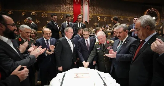 Başkentte KKTC'nin kuruluşunun 35. yıl dönümü kutlandı