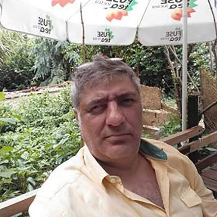 Tuğçe Tayfur ağabeyi Timur’un babasına attığı küfürlü mesajlar hakkında konuştu: Babamın kemikleri...