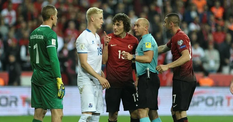 İzlanda - Türkiye maçının hakemi belli oldu