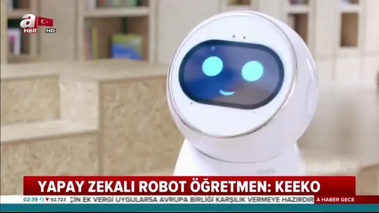 Yapay zekalı robot öğretmen Çin'de!