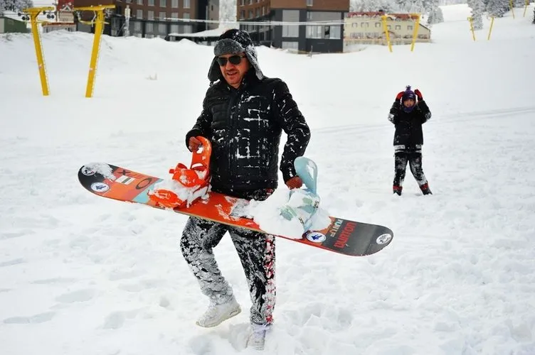 Uludağ’da Nisan ayında kayak pistleri yeniden açıldı