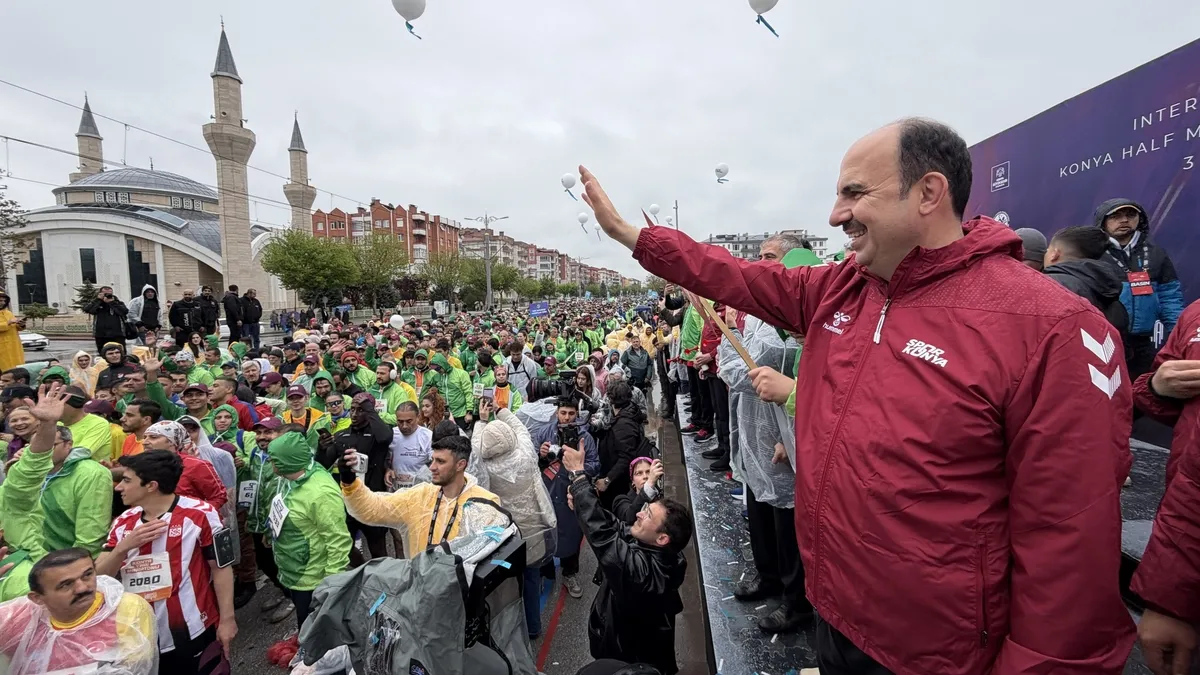 5. Uluslararası Konya Yarı Maratonu’nda dünyanın ritmi Konya’da attı 5. Uluslararası Konya Yarı Maratonu’nda dünyanın ritmi Konya’da attı