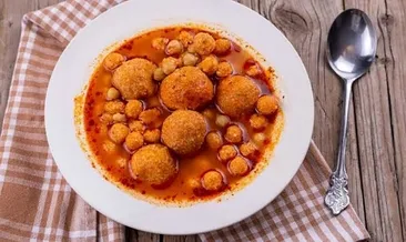 Çorba mı ana yemek mi? Analı kızlı hakkındaki şaşırtıcı tartışma!