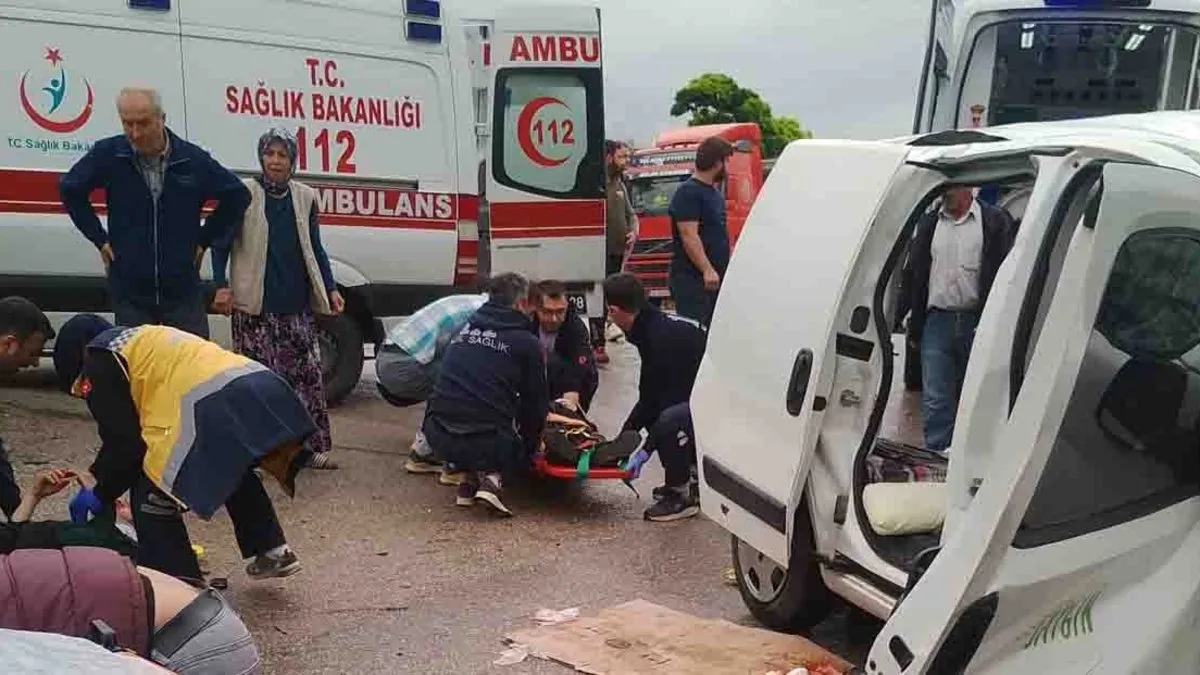 Bursa da 2 ayrı kazada 5 kişi öldü 5 kişi