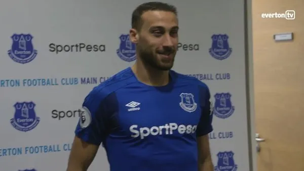 Everton'a imza atan Cenk Tosun'dan büyük fedakarlık